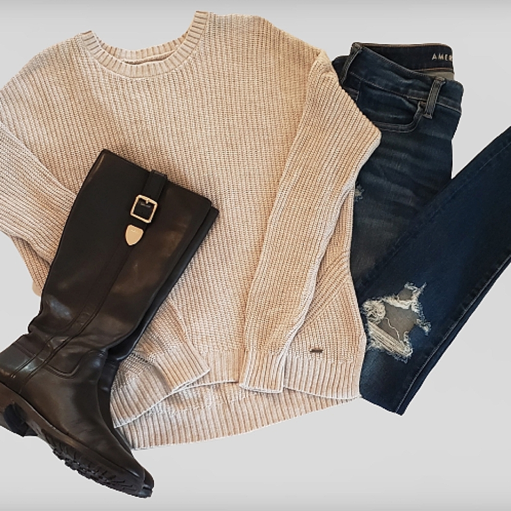 American Eagle Outfitters High Rise Dark Blue Jeans